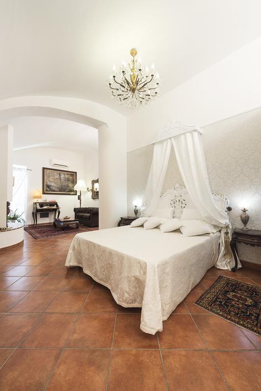 Palazzo Castelleschi Villa ตาร์กวิเนีย ภายนอก รูปภาพ